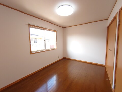 ２階北側洋室（照明は付属しません）