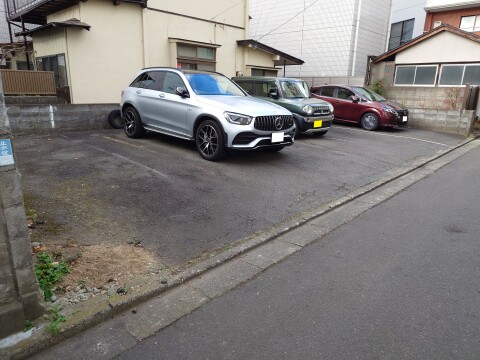外観（駐車場）